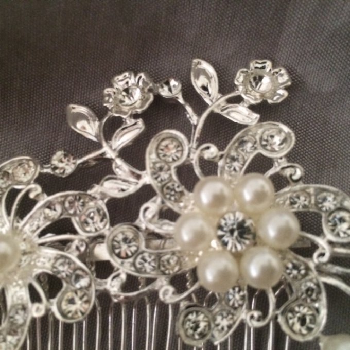peigne strass et perle